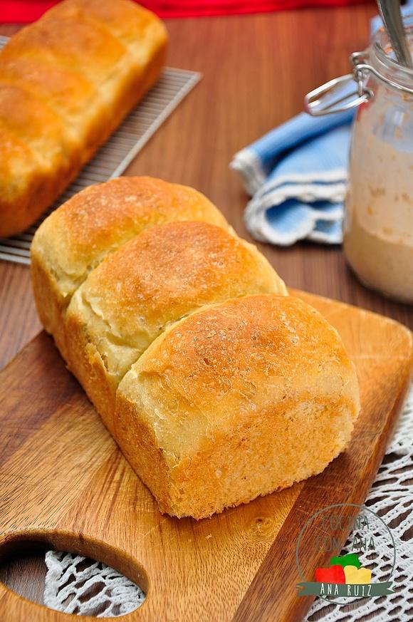 Pan de molde con masa madre
