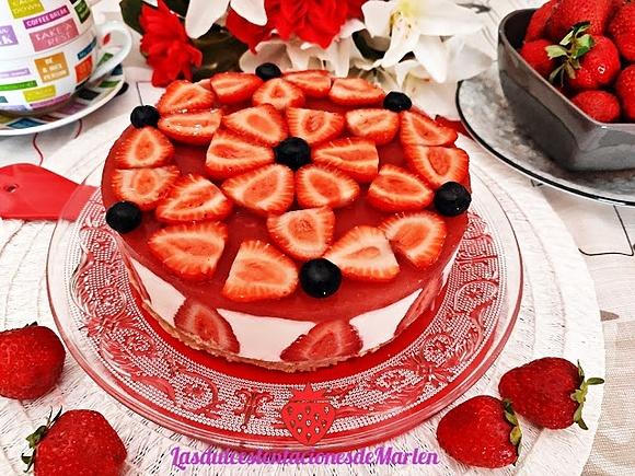 Tarta de queso con fresas