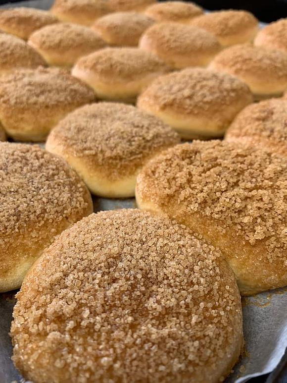 Tortitas rubias con azúcar mascabo