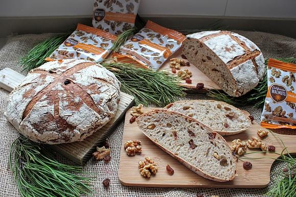 Pan de nueces pasas y masa madre