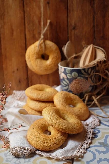 Rollos de huevo tradicional murciano