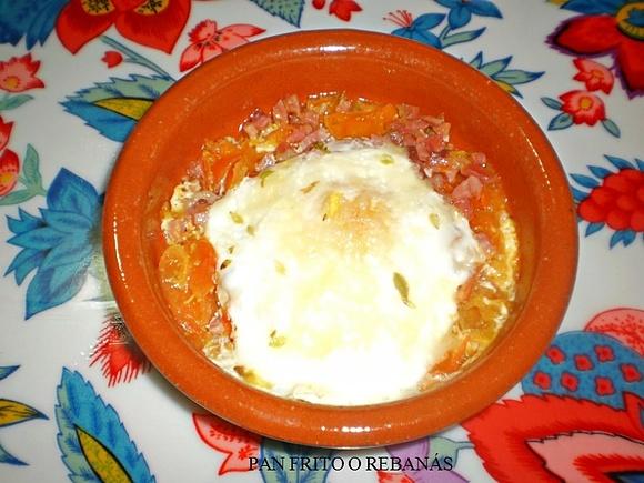 Huevos al plato en el microondas