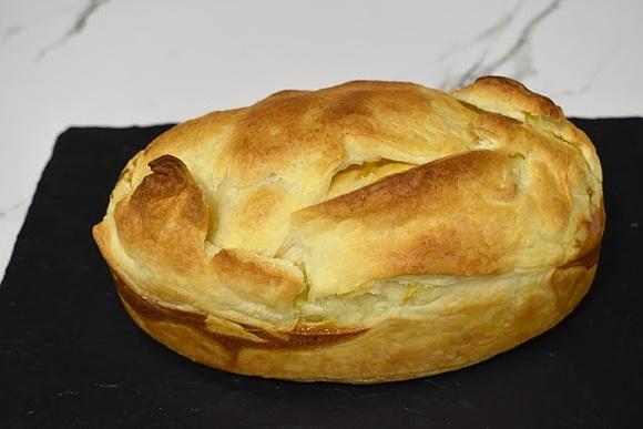 Tortilla de calabacín envuelta en hojaldre