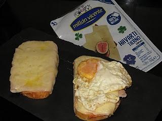 Tosta de jamón, queso y huevo