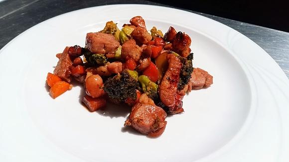 Cómo cocinar pavo oriental con brócoli
