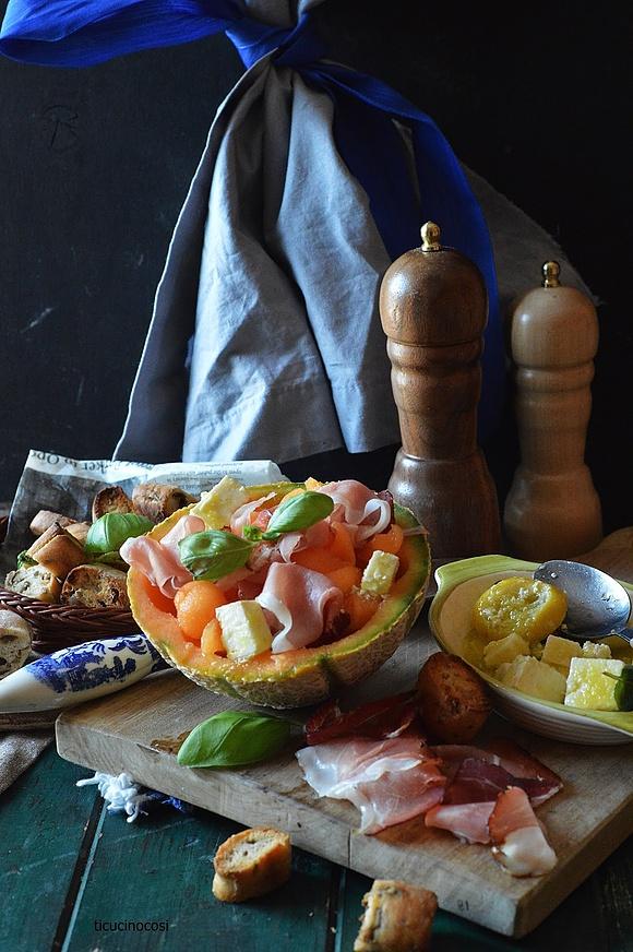 Insalata di melone e quartirolo