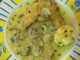Merluza con chirlas en salsa verde