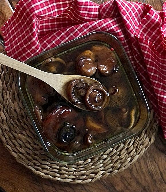 Setas confitadas en aceite de oliva