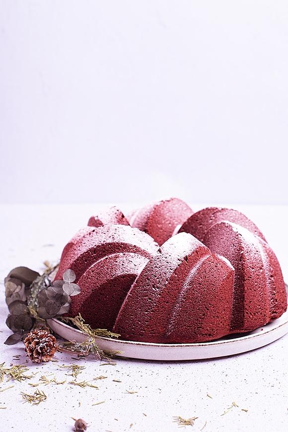 Red velvet bundt cake
