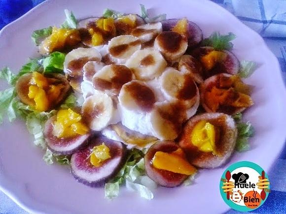 Ensalada de frutas con plátano
