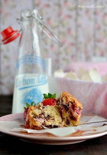 Manzana&Canela : Muffins de fresas, coco y trocitos de chocolate