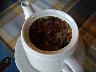 Té de pétalos de rosa y canela
