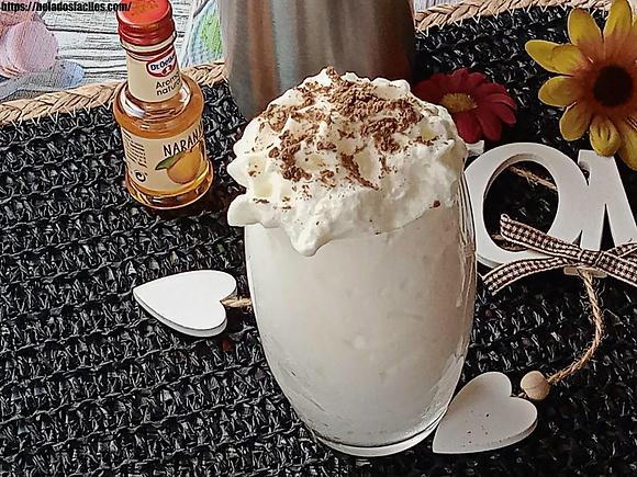 Espuma de leche merengada