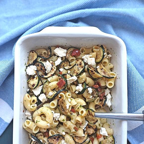 Ensalada de pasta y calabacín