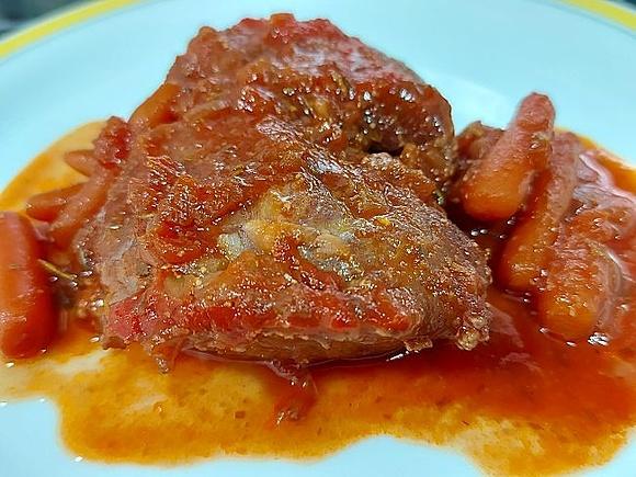 Carrillera de cerdo al vino tinto en olla gm h