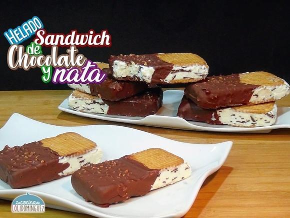 Sándwich helado de nata y chocolate
