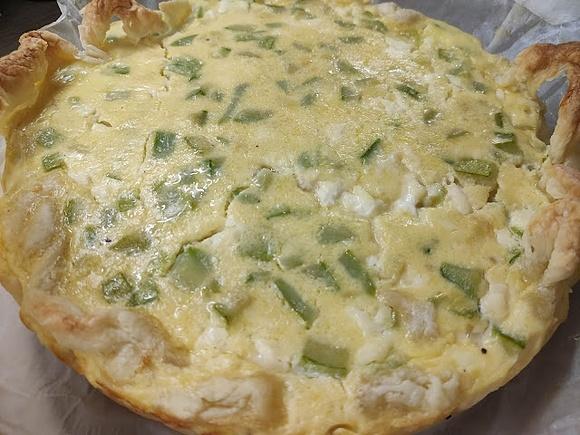 Quiche de carbassó y formatge fresc