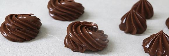 Ganache brillante para rellenos y decoraciones