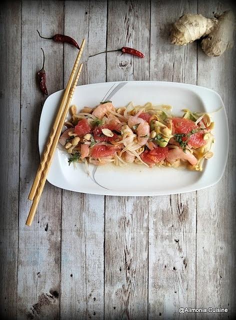 Salade vietnamienne au pamplemousse