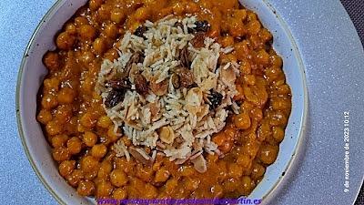 Curry de garbanzos y arroz basmati