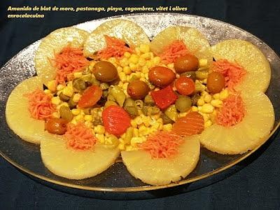 Ensalada de maíz, piña, zanahoria y verduras