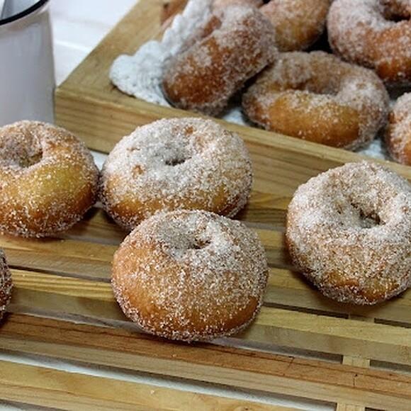 Rosquillas de nata esponjosas