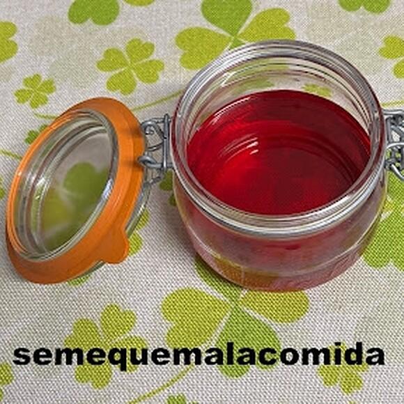Almíbar de rosas