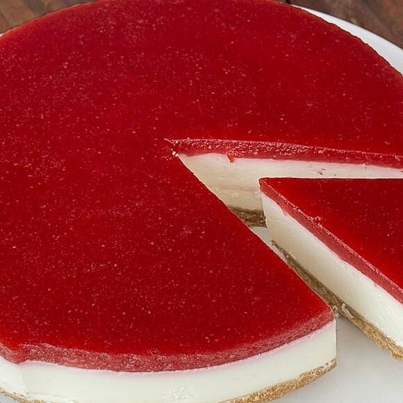 Tarta de queso y fresa fácil sin horno