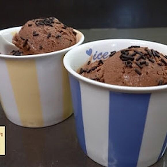 Helado de chocolate súper cremoso