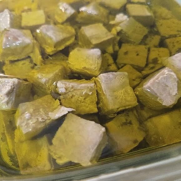 Taquitos de atún al ajo y perejil