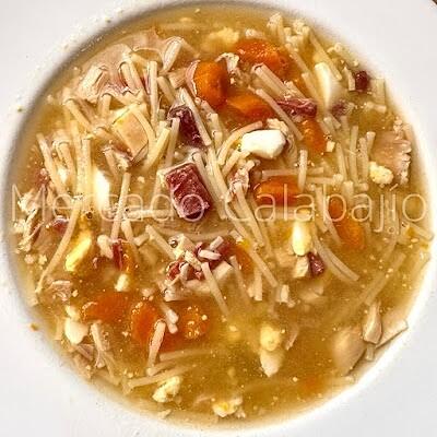 Sopa de picadillo tradicional andaluza
