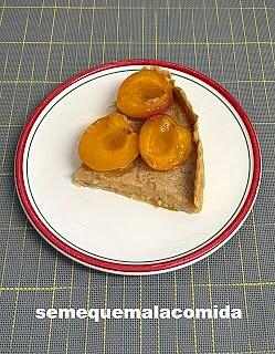 Tarta de albaricoque con moscatel