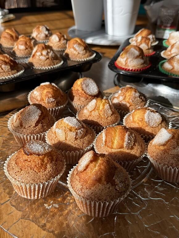 Magdalenas con copete de nata