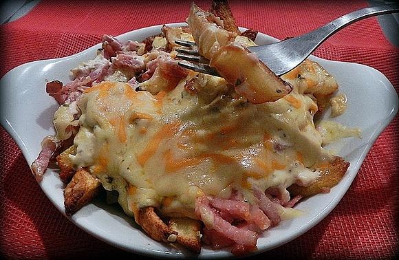 Bacon cheese fries