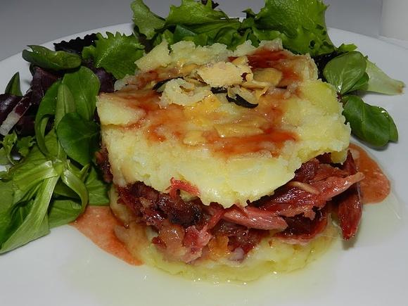 Confit de pato con parmentier a la vainilla