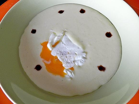 Crema de patata con huevo poché