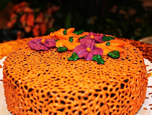 Tarta otoñal de cumpleaños con crema de mantequilla