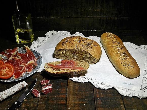 Pan integral de espelta con semillas