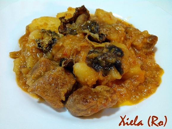 Estofat de llom de porc amb patates i camagrocs